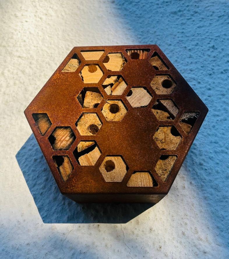 DIY Corten Steel Honeycomb Hexagon Bug Insect - self filling Hotel 200mm, 300mm , 400mm