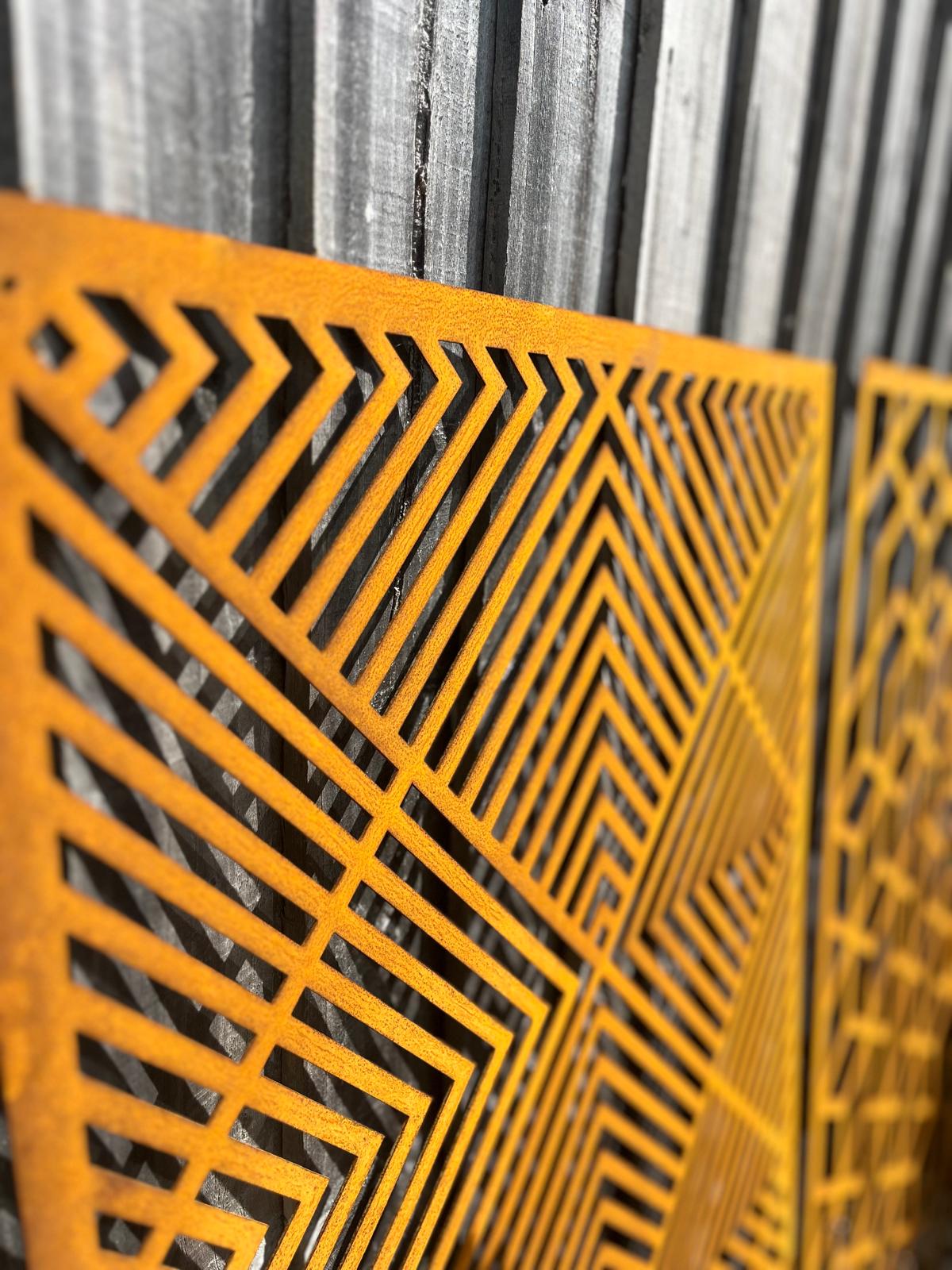 Corten Steel metal Wall Mounted Chevron Pattern Decorative Garden Panel Screen Wall Art 1200 - 2400mm